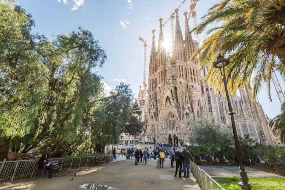 Sagrada Familia Guided Tour