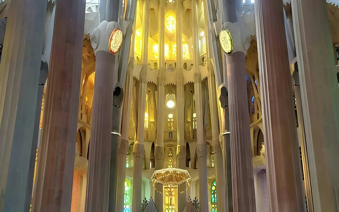 Sagrada Familia Skip-the-Line Private Guided Tour Image 11