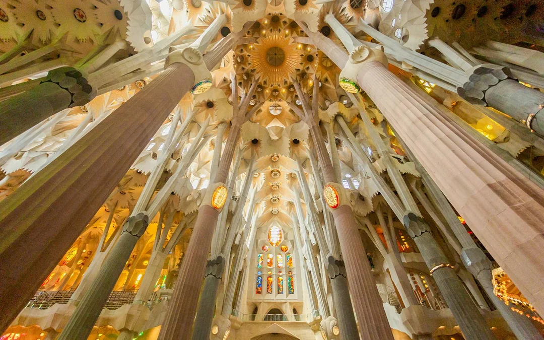 Sagrada Familia Small-Group Guided Tour Image 3