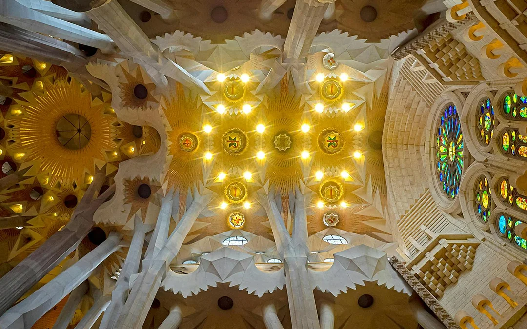 Sagrada Familia Small-Group Guided Tour Image 7