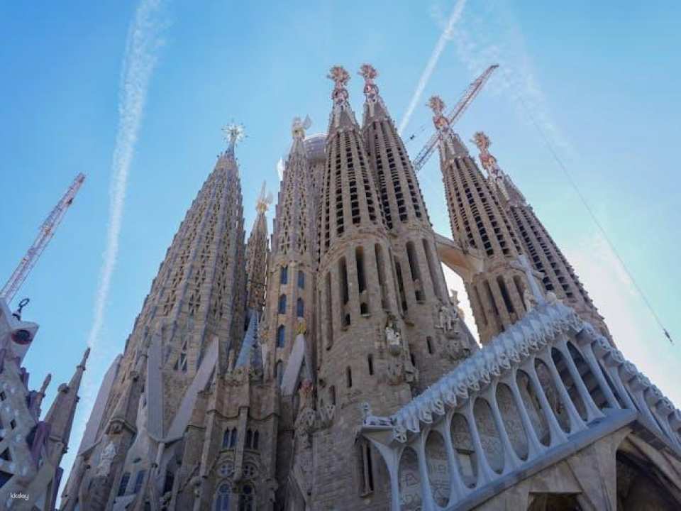 Sagrada Familia tickets and guided visit