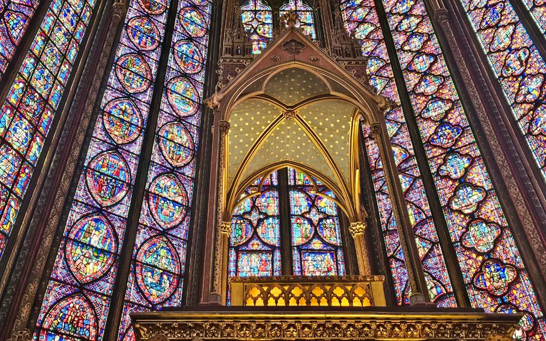Sainte-Chapelle Entry Ticket + Notre-Dame Exterior Guided Tour Image 3
