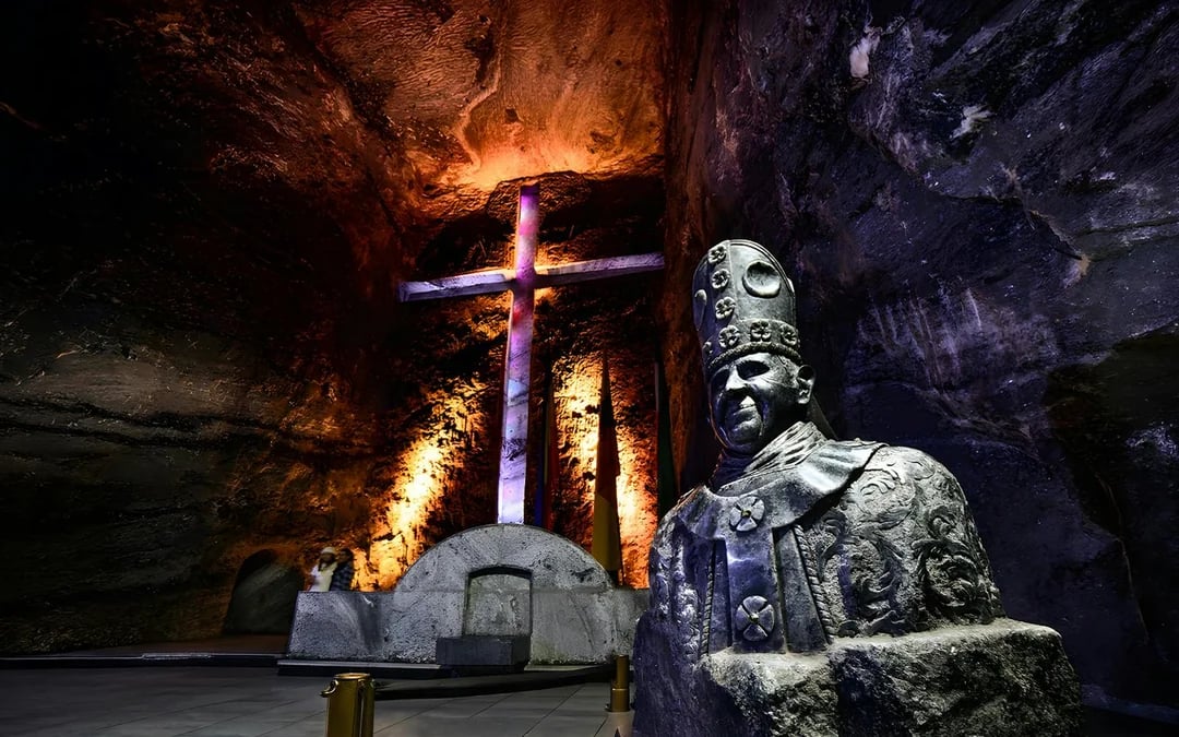 Salt Cathedral of Zipaquirá Entry Ticket Image 5
