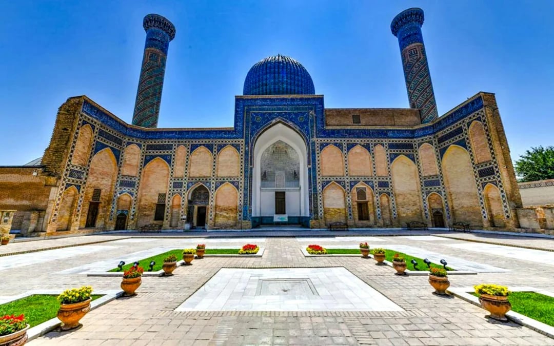 Samarkand Monuments Guided Tour with Transport Image 2
