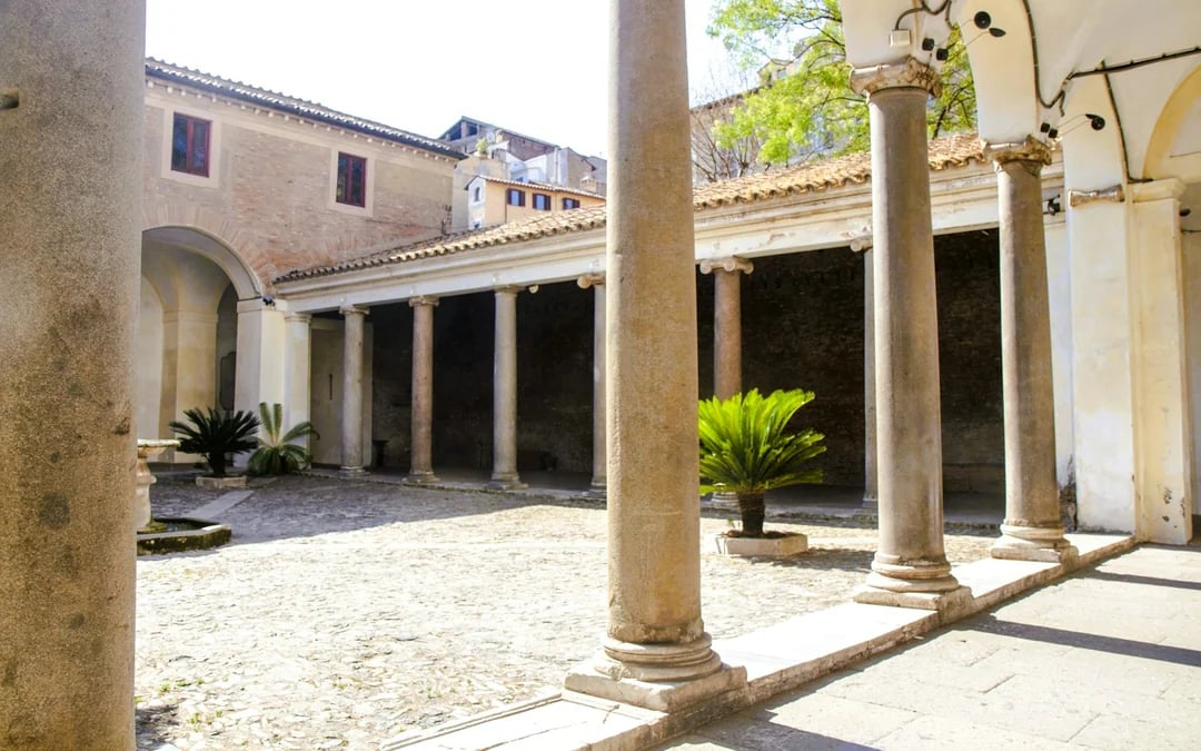 San Clemente Underground, Quattro Santi and Lateran Cathedral Skip-the-Line Small-Group Guided Tour Image 1