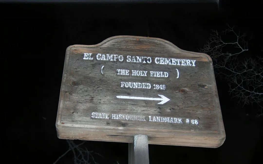 San Diego Ghosts & Gravestones Tour Image 5