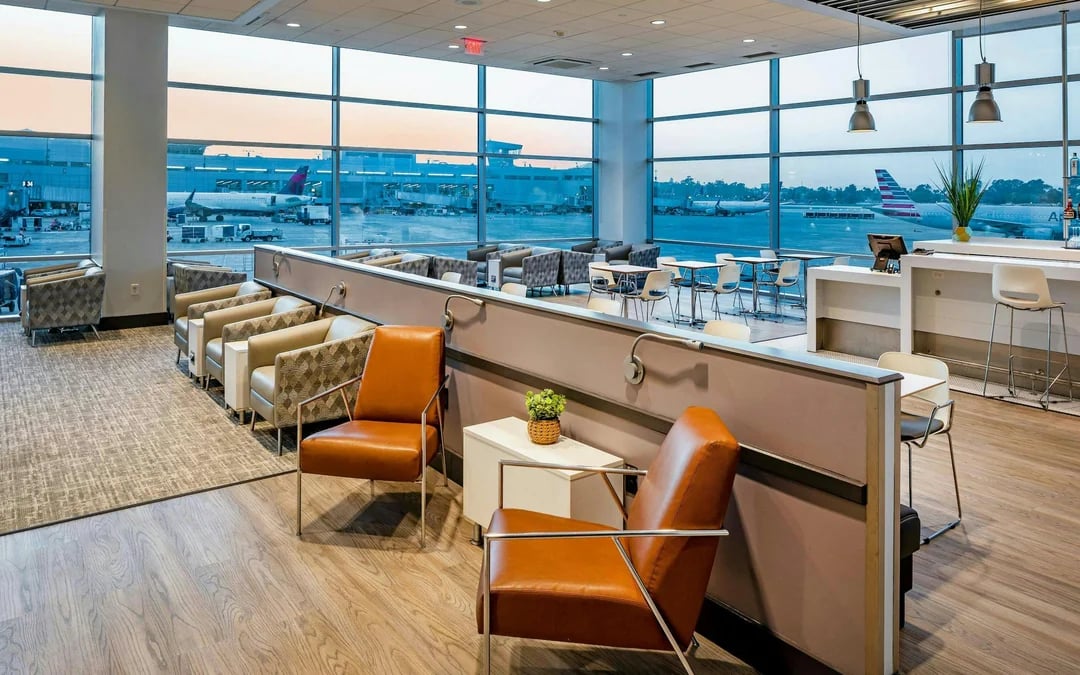 San Diego International Airport: Aspire Lounge at Terminal 2 Image 6