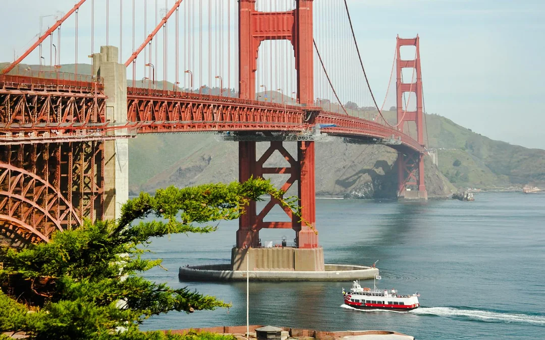 San Francisco Bridge to Bridge Cruise Image 2