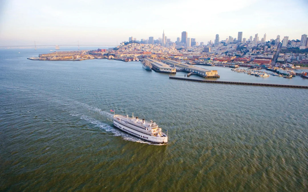 San Francisco Dinner Cruise Image 3