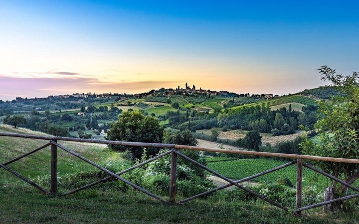 San Gimignano Private Tesla Day Trip with Gourmet Apericena and Wine Tasting Image 3