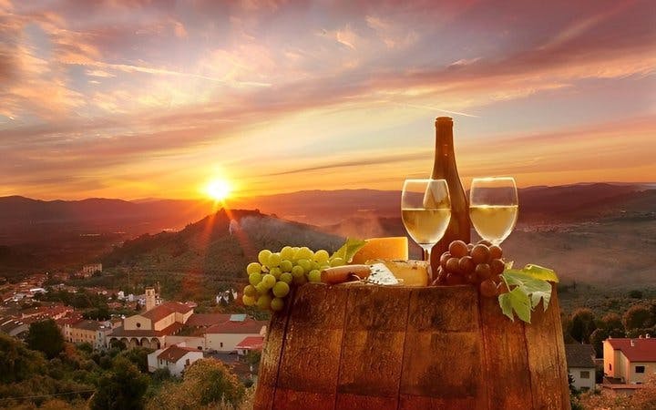 San Gimignano Private Tesla Day Trip with Gourmet Apericena and Wine Tasting Image 4