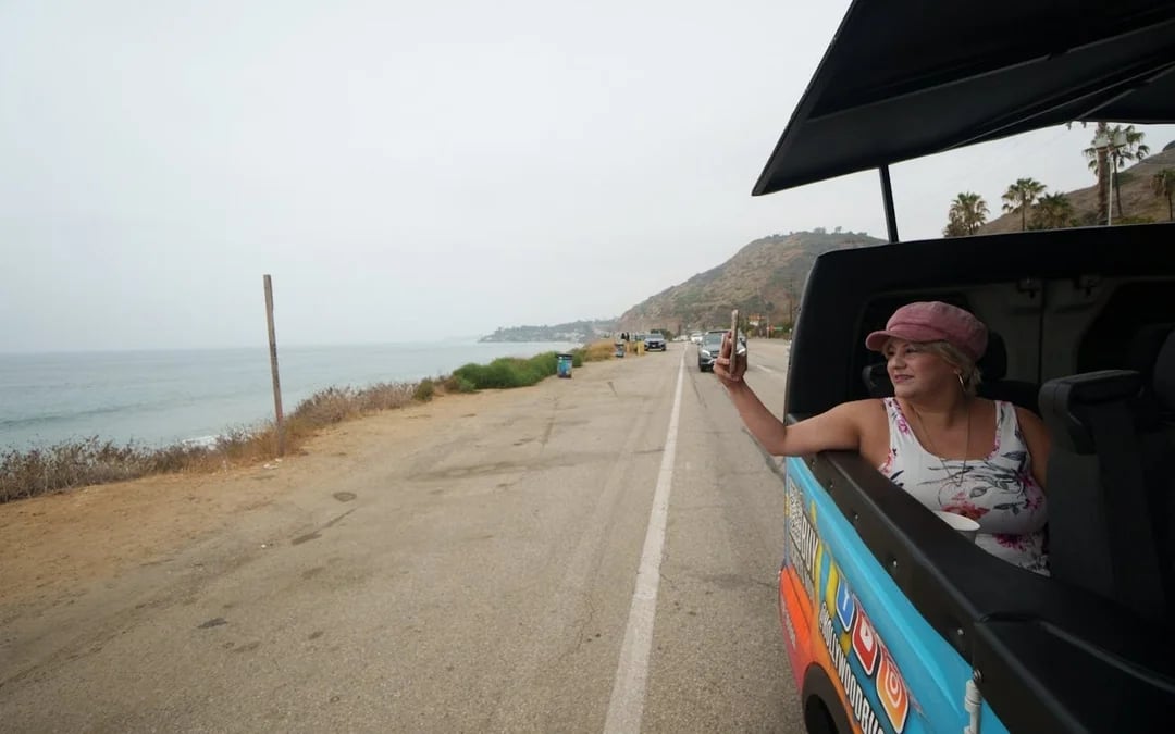 Santa Monica to Malibu: Beaches, PCH and Celebrity Homes Open Air Tour Image 3
