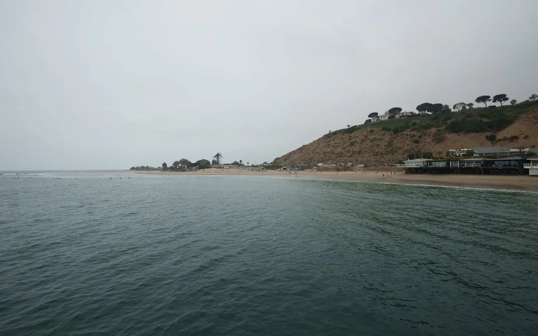 Santa Monica to Malibu: Beaches, PCH and Celebrity Homes Open Air Tour Image 4