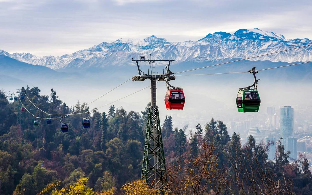 Santiago Hop-on Hop-off Bus Tour with Cable Car & Funicular Tickets
Image 3