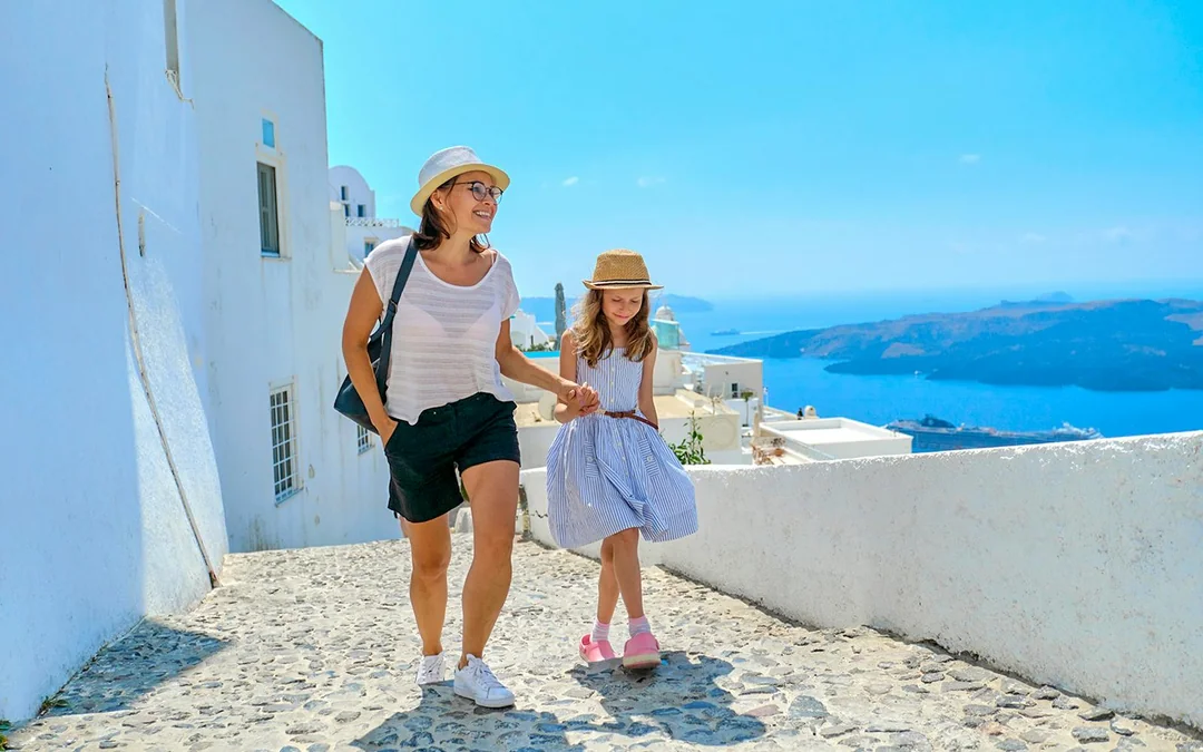 Santorini: Day Trip to Akrotiri & the Majestic Spots of Santorini Image 2