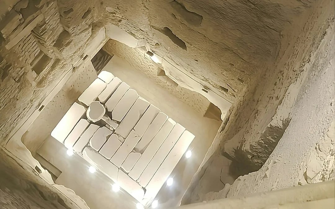 Saqqara Egyptologist-Guided Private Tour with Step Pyramid, Pyramid of Unas and Serapeum Image 3