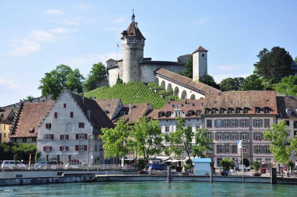 Schaffhausen interactive scavenger hunt with smartphone
