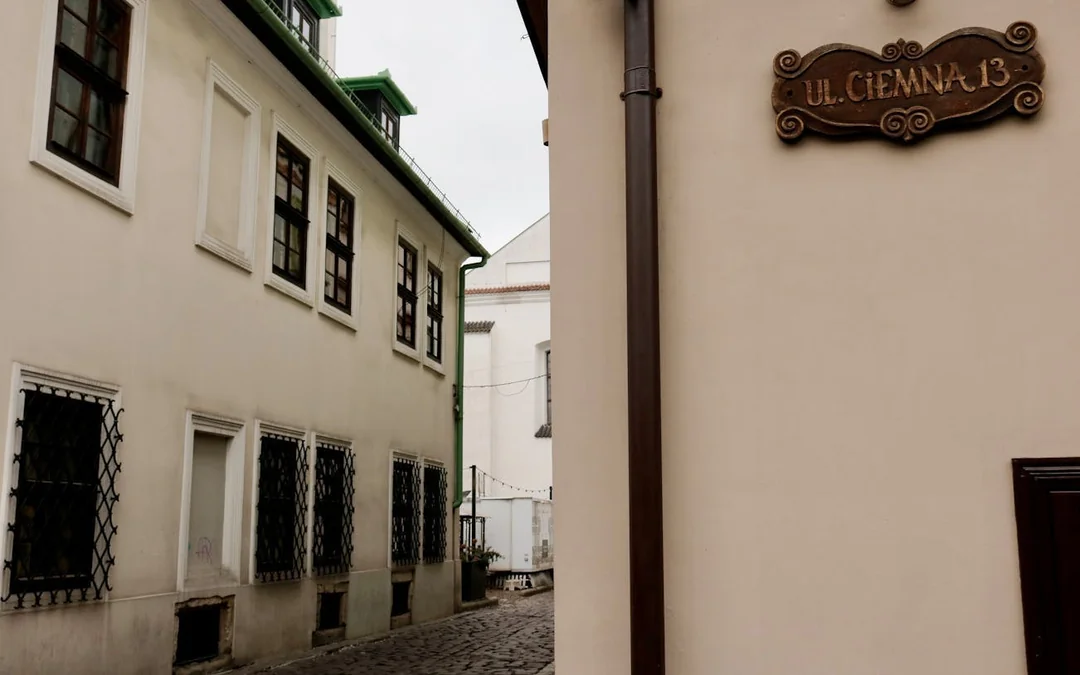 Schindler Story Walking Tour & Wieliczka Salt Mine with Lunch from Krakow Image 4