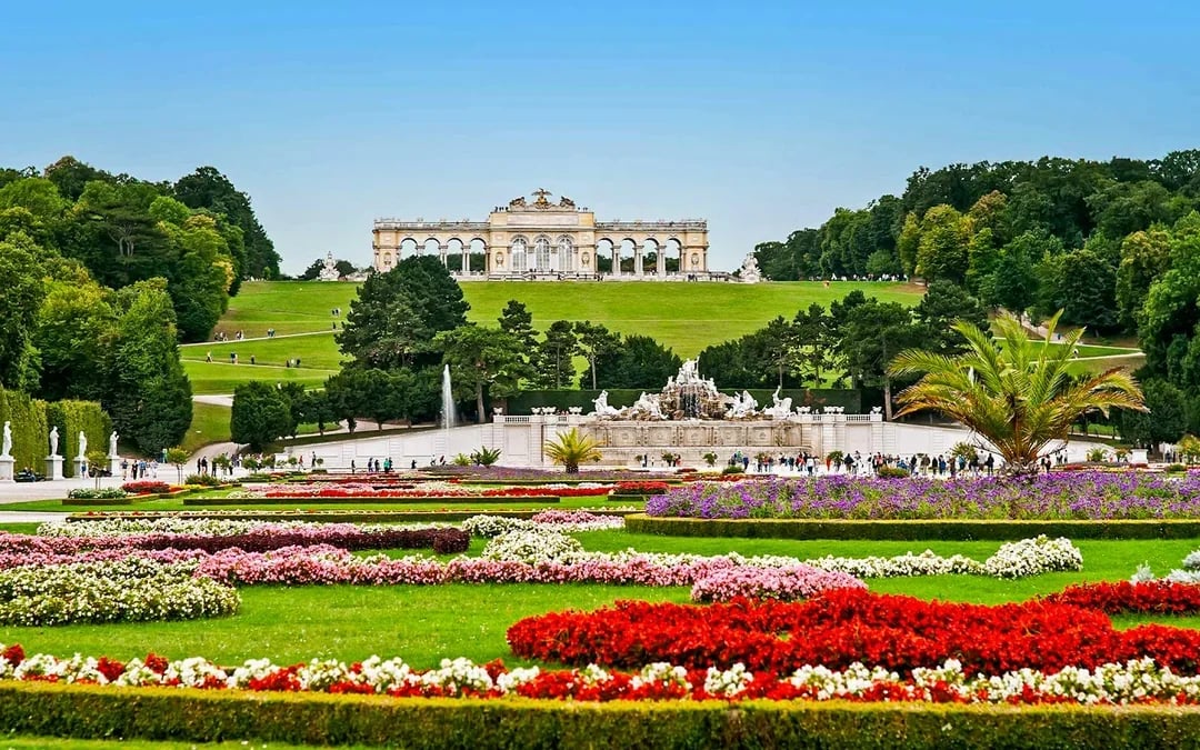 Schönbrunn Palace and Vienna City Skip-the-Line Guided Tour Image 6