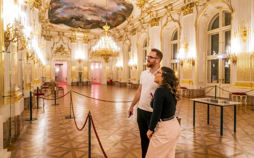 Schönbrunn Palace: Christmas Market, Palace Tour & Concert Image 6