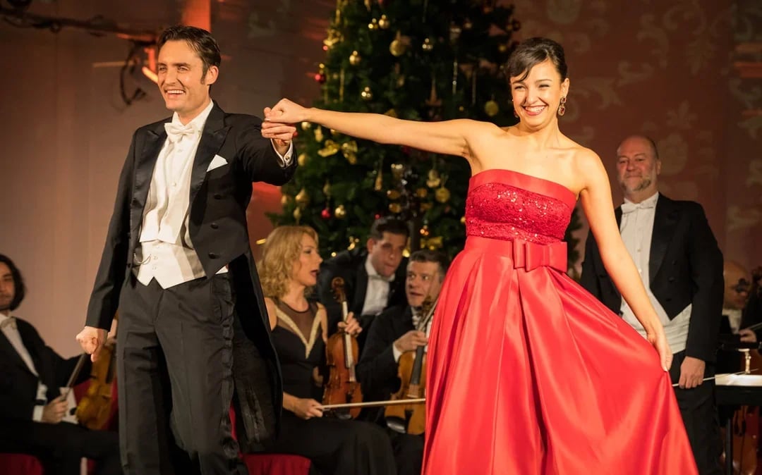 Schönbrunn Palace: Mozart & Strauss Concert & Christmas Market Image 7