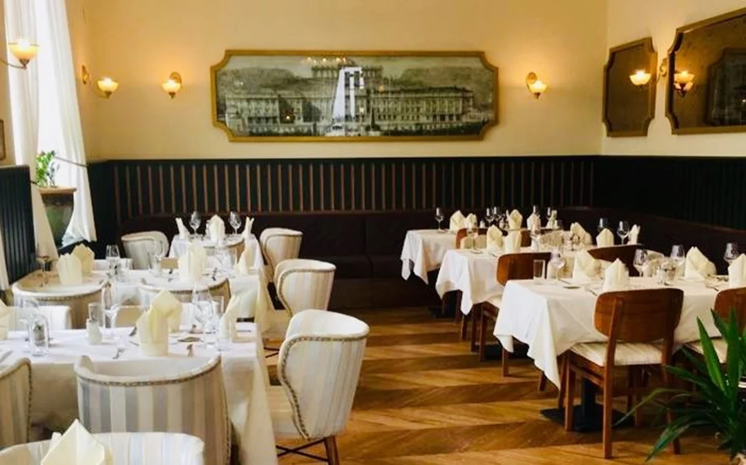 Schönbrunn Palace: Mozart & Strauss Concert with 3-Course Dinner Image 3