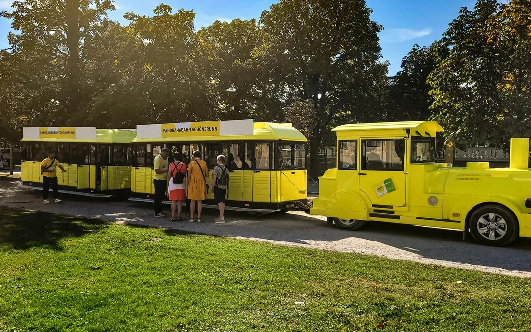 Schönbrunn Palace Panorama Train Ride Tickets Image 3