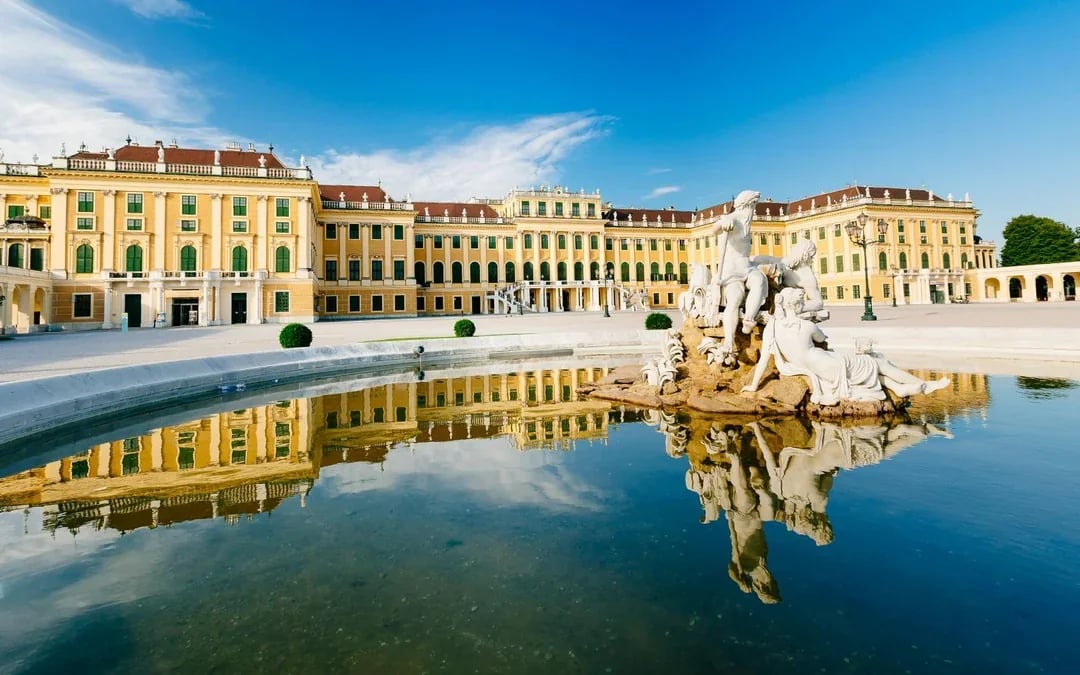 Schönbrunn Palace Panorama Train Ride Tickets Image 7
