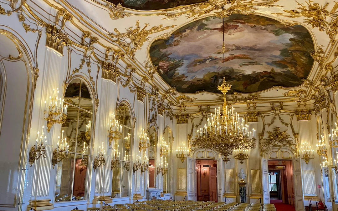 Schönbrunn Palace Skip the Line Tickets with Audio Guide & Panoramic Train Tour Image 3