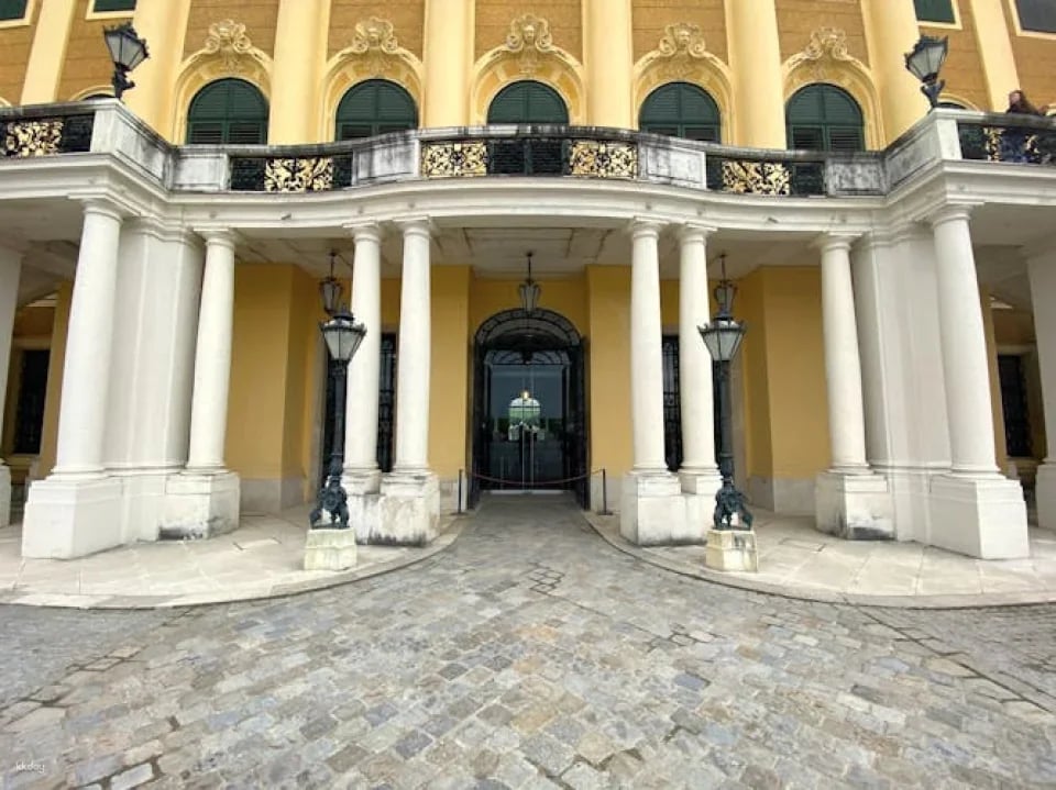 Schönbrunn Palace tour