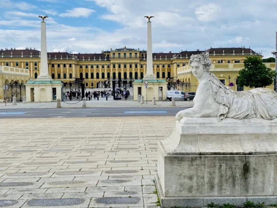 Schönbrunn Palace tour