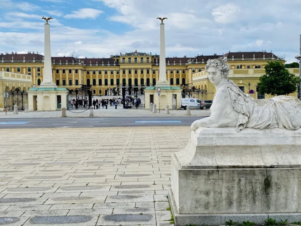 Schönbrunn Palace tour