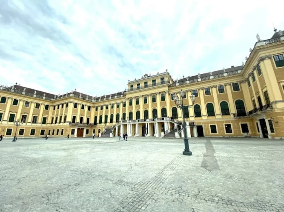 Schönbrunn Palace tour