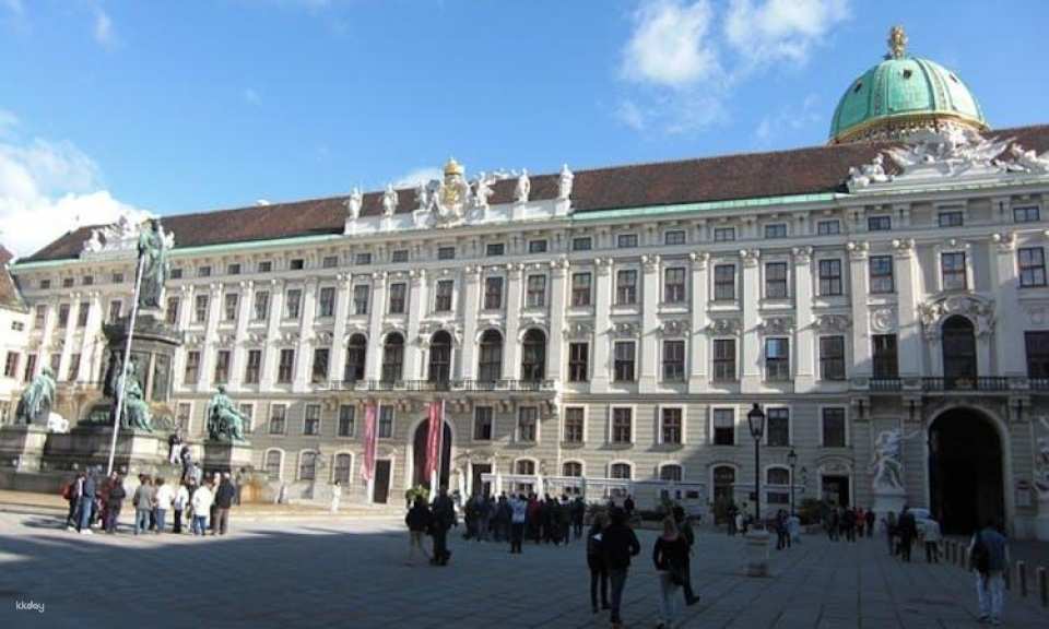 Schönbrunn Palace Visit and Vienna City Tour