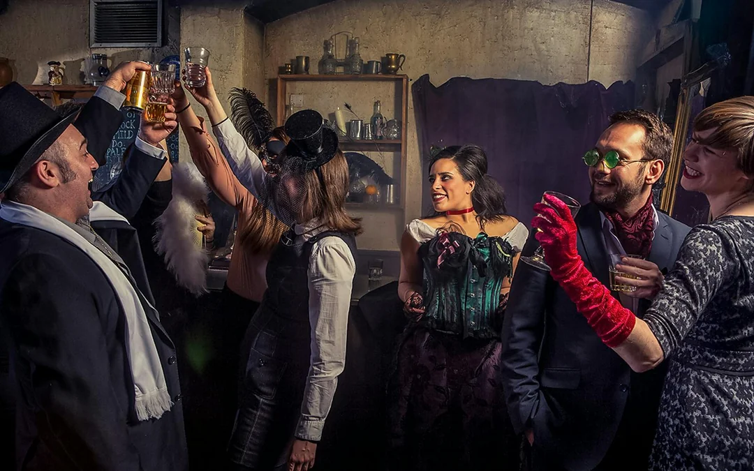 Screams & Spirits London Dungeon Tickets with Cocktail Image 2