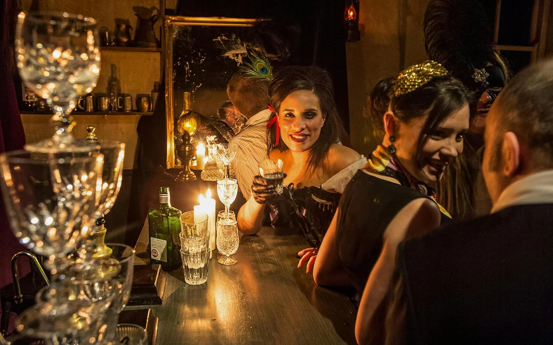 Screams & Spirits London Dungeon Tickets with Cocktail Image 3