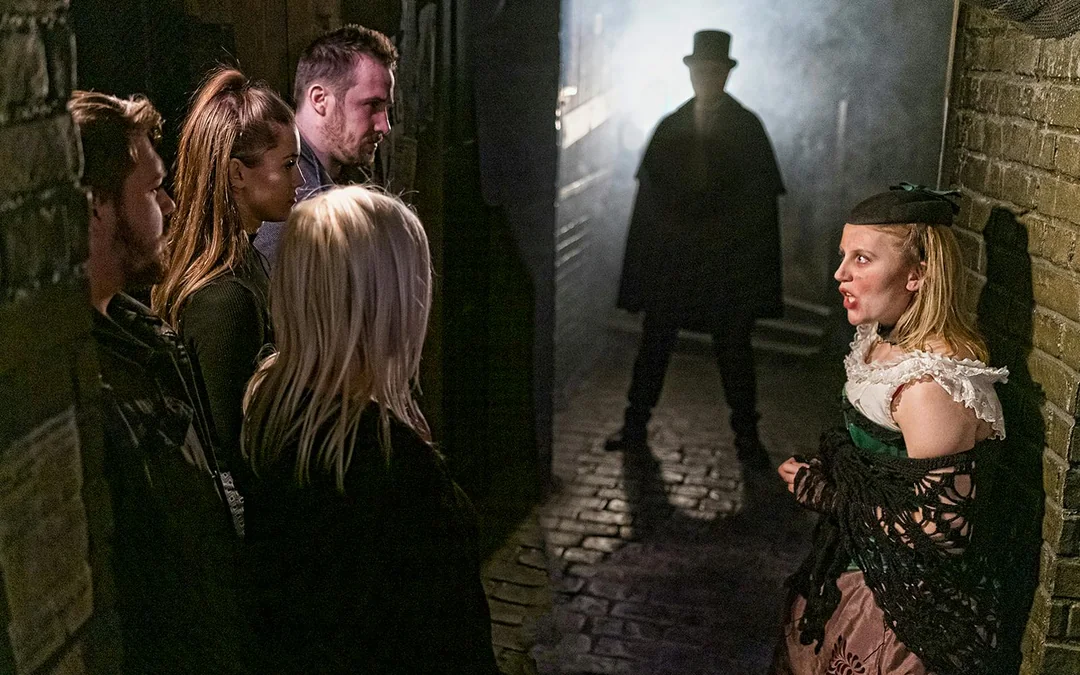 Screams & Spirits London Dungeon Tickets with Cocktail Image 4