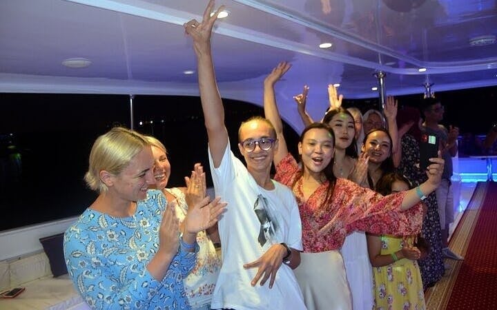 Seafood Dinner Cruise with Belly Dancing, Live Band, and Magic Show on Sharm El Sheikh Boat Image 7