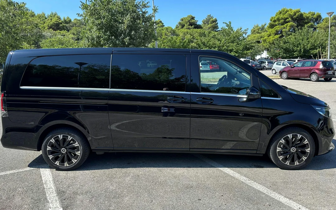 Seaside Journey: Private Transfer from Dubrovnik to Split Image 5