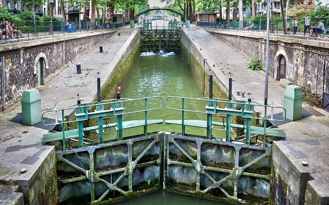 Seine River and Canal Saint-Martin Sightseeing Cruise Image 4