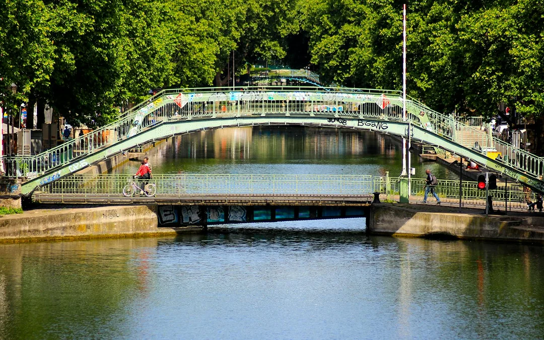 Seine River and Canal Saint-Martin Sightseeing Cruise Image 5