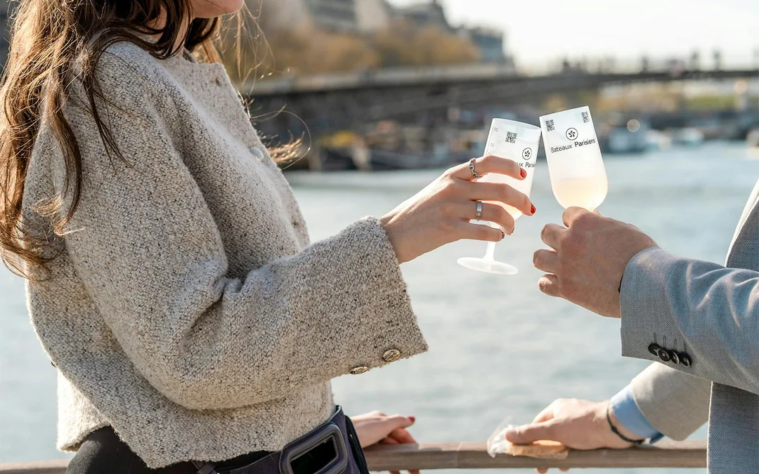 Seine River Cruise with Champagne from Notre-Dame Image 7