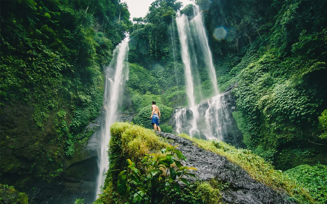 Sekumpul Waterfall & Temple Small-Group Tour: Ulun Danu Bratan, Taman Ayun Temple Image 2