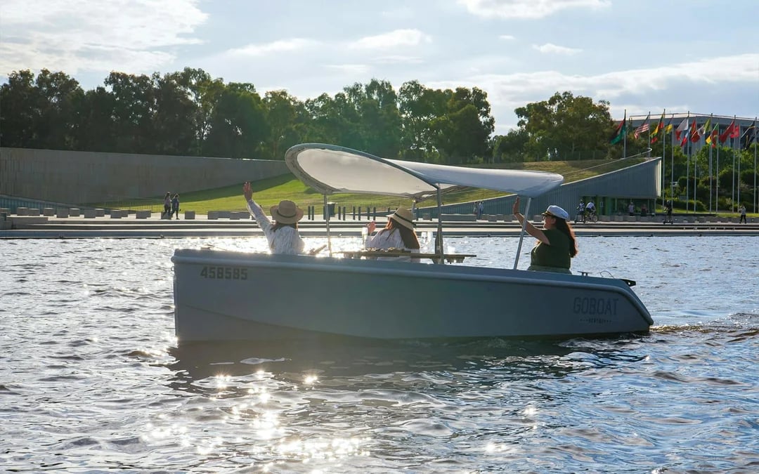 Self-Drive Electric Picnic Boat Tour in Canberra Image 4