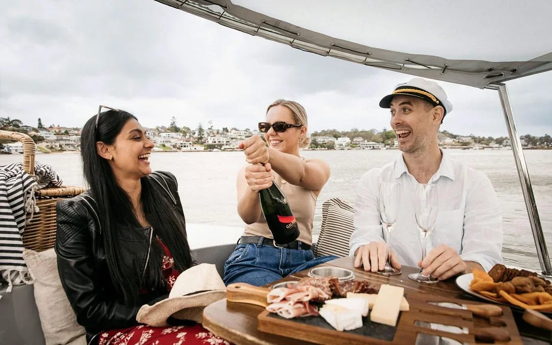 Self-Drive Electric Picnic Boat Tour in Sydney Image 4