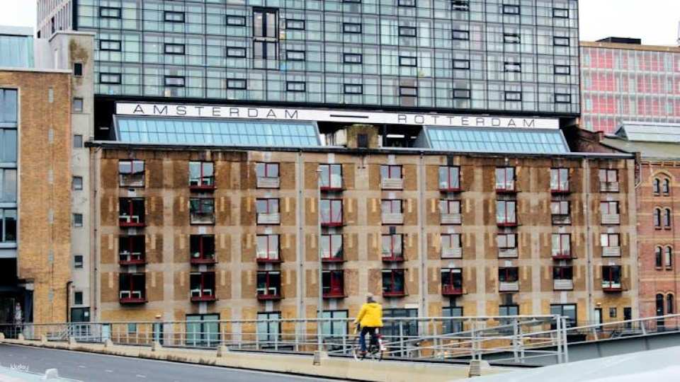Self-guided Discovery Walk in Amsterdam’s Eastern Docklands