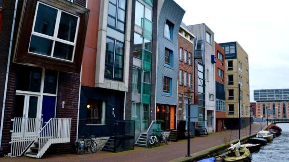 Self-guided Discovery Walk in Amsterdam’s Eastern Docklands