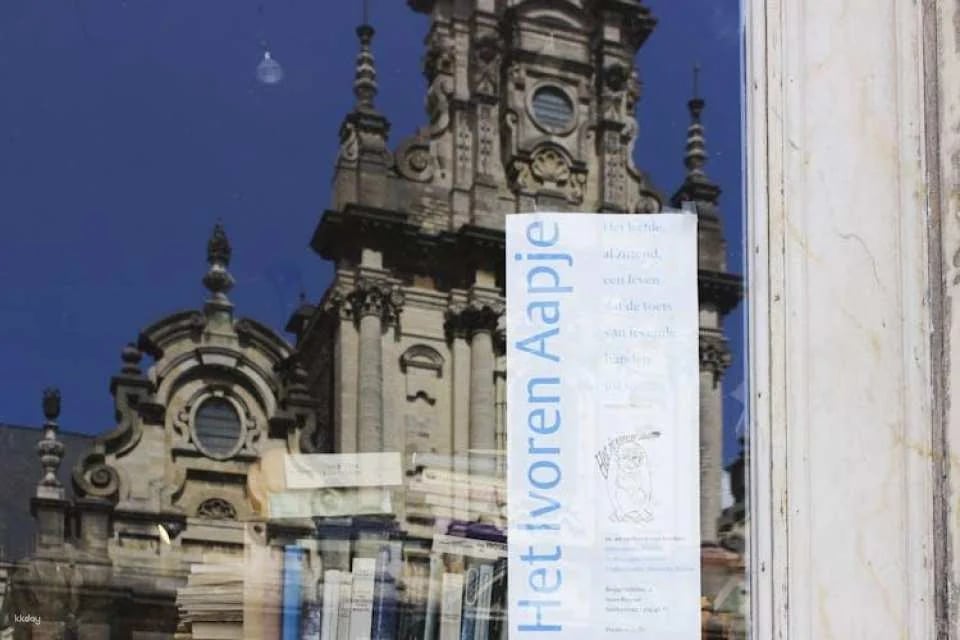 Self-guided discovery walk in Brussels' Place Sainte Catherine