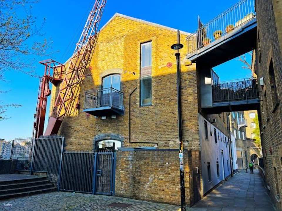Self-guided Discovery Walk in London’s South East - a riverside history