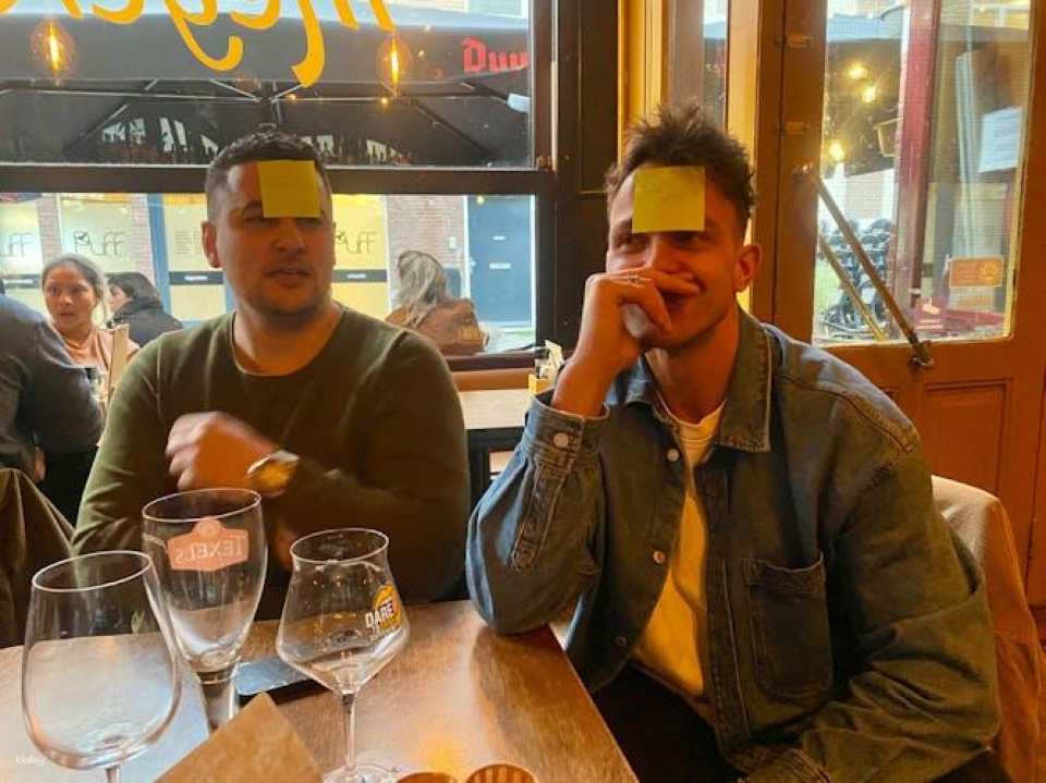 Self-guided interactive pub trail in Leeuwarden with online app